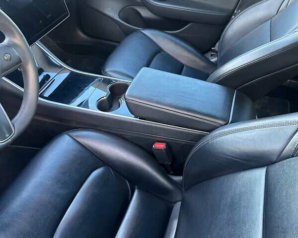Сірий Тесла Модель 3, об'ємом двигуна 0 л та пробігом 99 тис. км за 17199 $, фото 9 на Automoto.ua