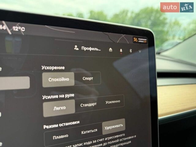 Сірий Тесла Модель 3, об'ємом двигуна 0 л та пробігом 117 тис. км за 18999 $, фото 29 на Automoto.ua