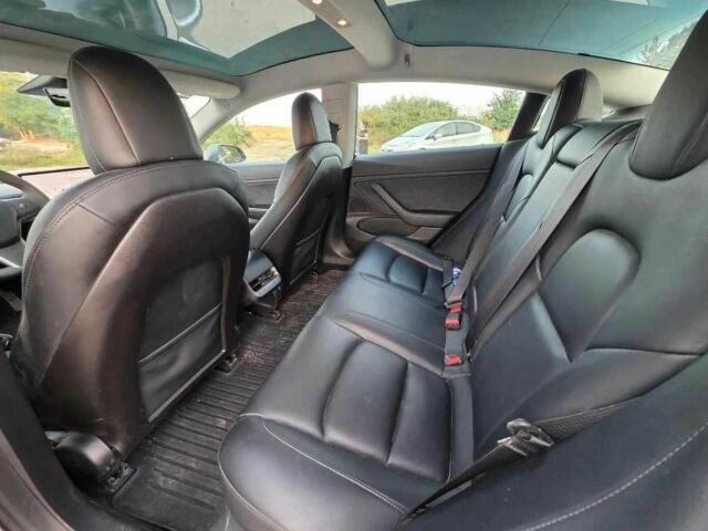 Сірий Тесла Модель 3, об'ємом двигуна 0 л та пробігом 140 тис. км за 9705 $, фото 6 на Automoto.ua