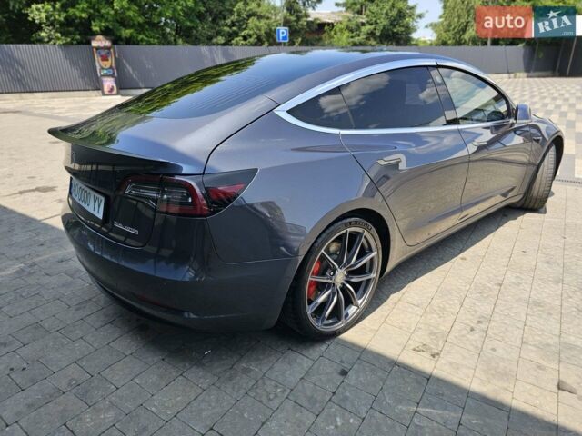 Сірий Тесла Модель 3, об'ємом двигуна 0 л та пробігом 107 тис. км за 22500 $, фото 5 на Automoto.ua