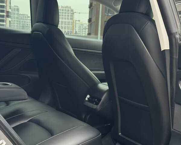 Серый Тесла Модель 3, объемом двигателя 0 л и пробегом 198 тыс. км за 15300 $, фото 41 на Automoto.ua