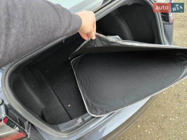 Сірий Тесла Модель 3, об'ємом двигуна 0 л та пробігом 260 тис. км за 13700 $, фото 18 на Automoto.ua