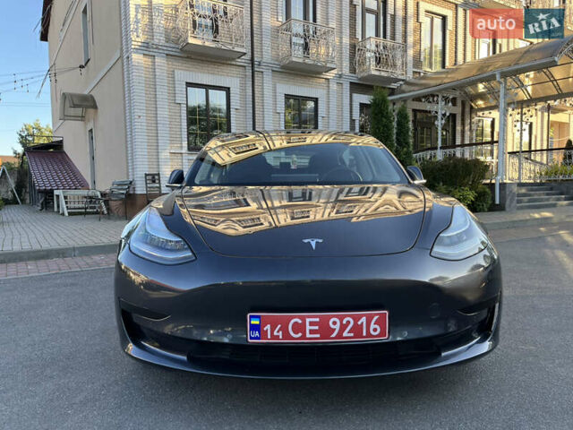 Серый Тесла Модель 3, объемом двигателя 0 л и пробегом 69 тыс. км за 16999 $, фото 7 на Automoto.ua