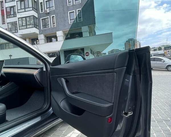 Сірий Тесла Модель 3, об'ємом двигуна 0 л та пробігом 44 тис. км за 32900 $, фото 10 на Automoto.ua