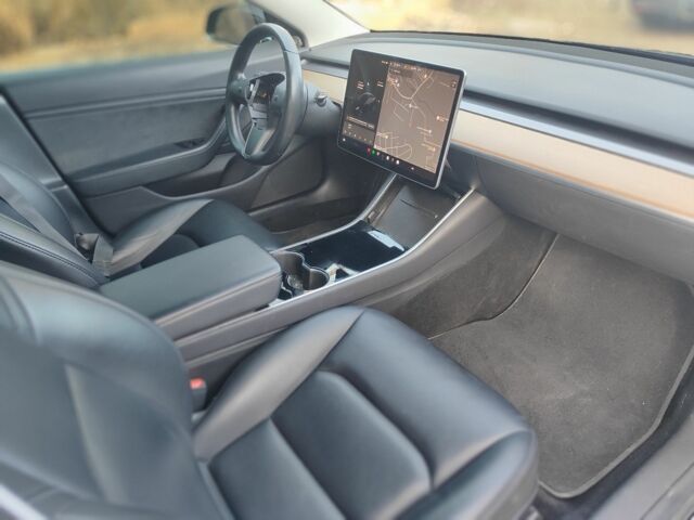 Сірий Тесла Модель 3, об'ємом двигуна 0 л та пробігом 104 тис. км за 14500 $, фото 20 на Automoto.ua