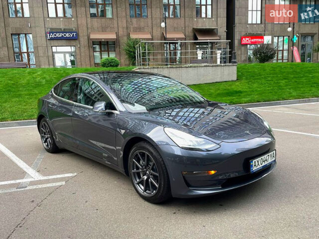 Сірий Тесла Модель 3, об'ємом двигуна 0 л та пробігом 67 тис. км за 18000 $, фото 1 на Automoto.ua
