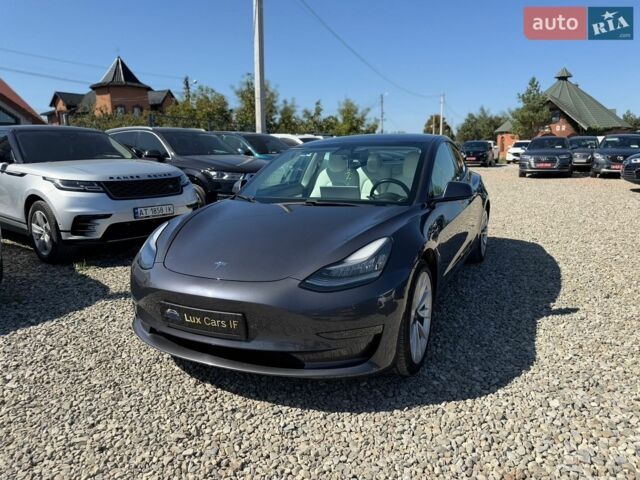 Серый Тесла Модель 3, объемом двигателя 0 л и пробегом 72 тыс. км за 17500 $, фото 7 на Automoto.ua