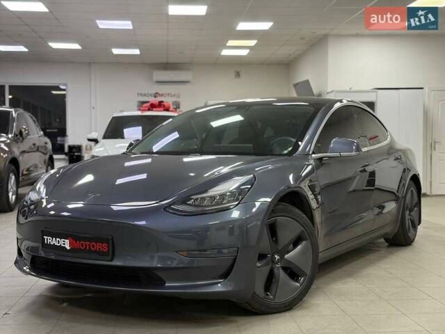 Серый Тесла Модель 3, объемом двигателя 0 л и пробегом 106 тыс. км за 15990 $, фото 7 на Automoto.ua