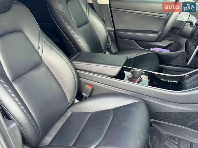 Серый Тесла Модель 3, объемом двигателя 0 л и пробегом 143 тыс. км за 15900 $, фото 20 на Automoto.ua
