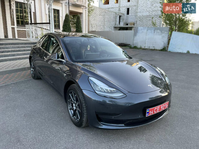Серый Тесла Модель 3, объемом двигателя 0 л и пробегом 69 тыс. км за 16999 $, фото 58 на Automoto.ua