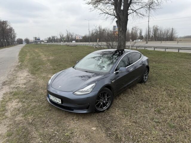 Сірий Тесла Модель 3, об'ємом двигуна 0 л та пробігом 79 тис. км за 18500 $, фото 1 на Automoto.ua