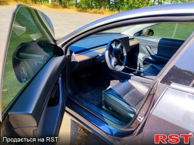 Сірий Тесла Модель 3, об'ємом двигуна 0 л та пробігом 83 тис. км за 15500 $, фото 7 на Automoto.ua