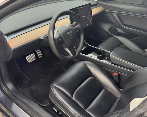 Серый Тесла Модель 3, объемом двигателя 0 л и пробегом 114 тыс. км за 19500 $, фото 14 на Automoto.ua