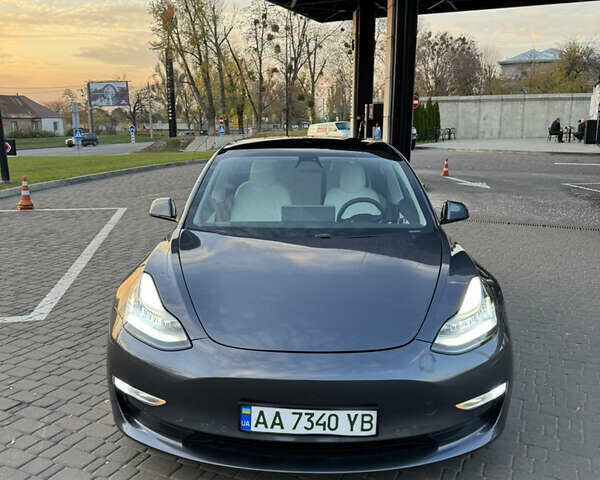 Сірий Тесла Модель 3, об'ємом двигуна 0 л та пробігом 111 тис. км за 16850 $, фото 3 на Automoto.ua