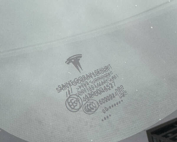 Серый Тесла Модель 3, объемом двигателя 0 л и пробегом 198 тыс. км за 15300 $, фото 16 на Automoto.ua