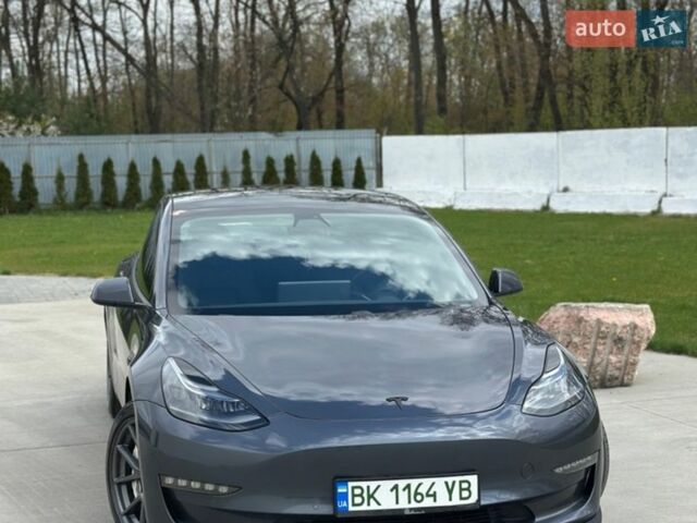 Серый Тесла Модель 3, объемом двигателя 0 л и пробегом 158 тыс. км за 15500 $, фото 12 на Automoto.ua