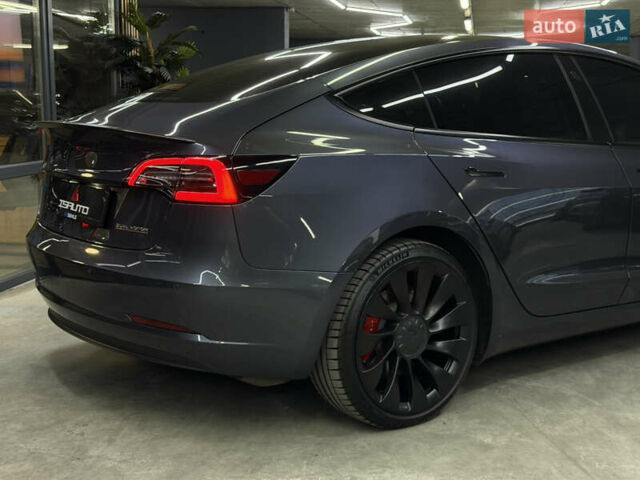 Серый Тесла Модель 3, объемом двигателя 0 л и пробегом 54 тыс. км за 24900 $, фото 16 на Automoto.ua
