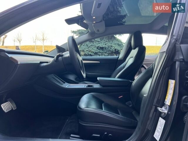 Серый Тесла Модель 3, объемом двигателя 0 л и пробегом 51 тыс. км за 23600 $, фото 30 на Automoto.ua