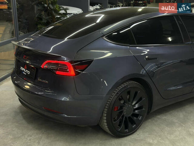 Серый Тесла Модель 3, объемом двигателя 0 л и пробегом 54 тыс. км за 24900 $, фото 15 на Automoto.ua