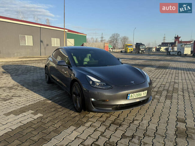 Серый Тесла Модель 3, объемом двигателя 0 л и пробегом 50 тыс. км за 24500 $, фото 4 на Automoto.ua