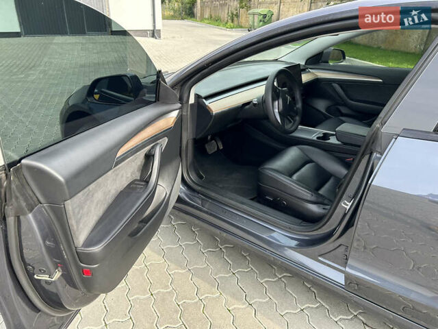 Сірий Тесла Модель 3, об'ємом двигуна 0 л та пробігом 79 тис. км за 18200 $, фото 8 на Automoto.ua