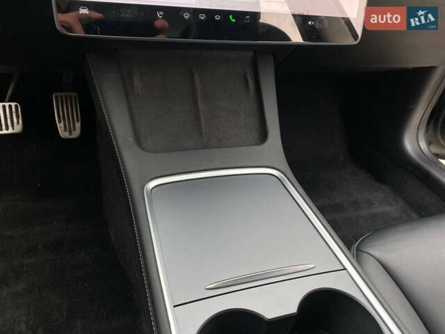 Сірий Тесла Модель 3, об'ємом двигуна 0 л та пробігом 151 тис. км за 14600 $, фото 24 на Automoto.ua