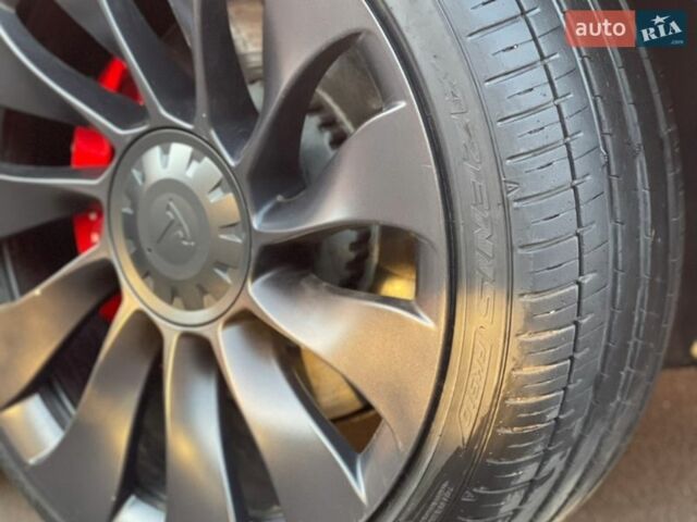 Сірий Тесла Модель 3, об'ємом двигуна 0 л та пробігом 52 тис. км за 22400 $, фото 13 на Automoto.ua