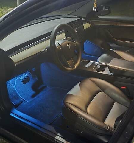 Сірий Тесла Модель 3, об'ємом двигуна 0 л та пробігом 68 тис. км за 23500 $, фото 8 на Automoto.ua