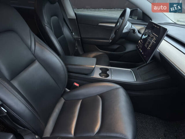 Сірий Тесла Модель 3, об'ємом двигуна 0 л та пробігом 95 тис. км за 21500 $, фото 26 на Automoto.ua