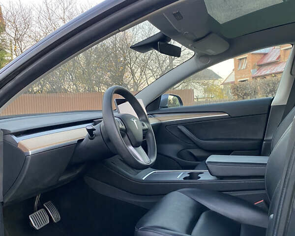 Сірий Тесла Модель 3, об'ємом двигуна 0 л та пробігом 98 тис. км за 19500 $, фото 24 на Automoto.ua