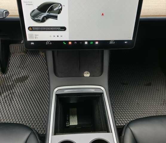 Серый Тесла Модель 3, объемом двигателя 0 л и пробегом 46 тыс. км за 18200 $, фото 9 на Automoto.ua