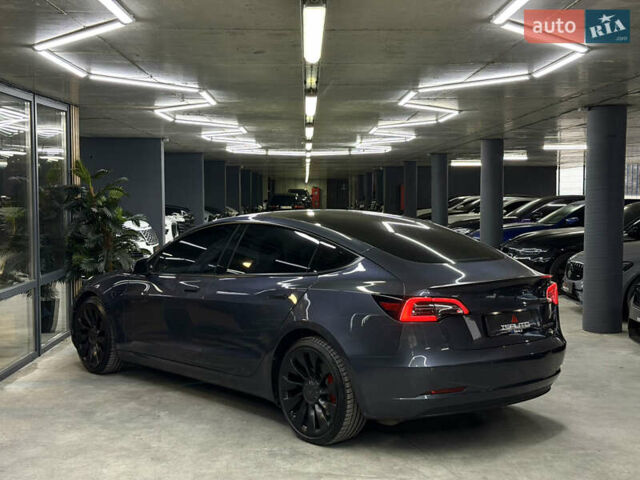 Серый Тесла Модель 3, объемом двигателя 0 л и пробегом 54 тыс. км за 24900 $, фото 9 на Automoto.ua
