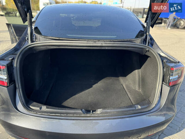 Серый Тесла Модель 3, объемом двигателя 0 л и пробегом 190 тыс. км за 20900 $, фото 21 на Automoto.ua