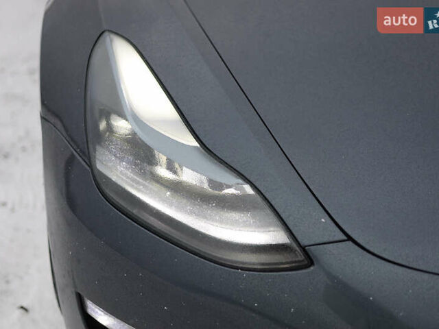 Сірий Тесла Модель 3, об'ємом двигуна 0 л та пробігом 98 тис. км за 23500 $, фото 25 на Automoto.ua
