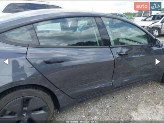 Тесла Модель 3 2021 в Киеве на Automoto.ua Серый Тесла Модель 3, объемом двигателя 0 л и пробегом 36 тыс. км за 19500 $, фото 2 на Automoto.ua