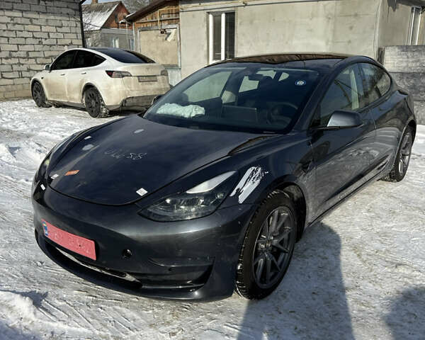 Серый Тесла Модель 3, объемом двигателя 0 л и пробегом 113 тыс. км за 13500 $, фото 14 на Automoto.ua