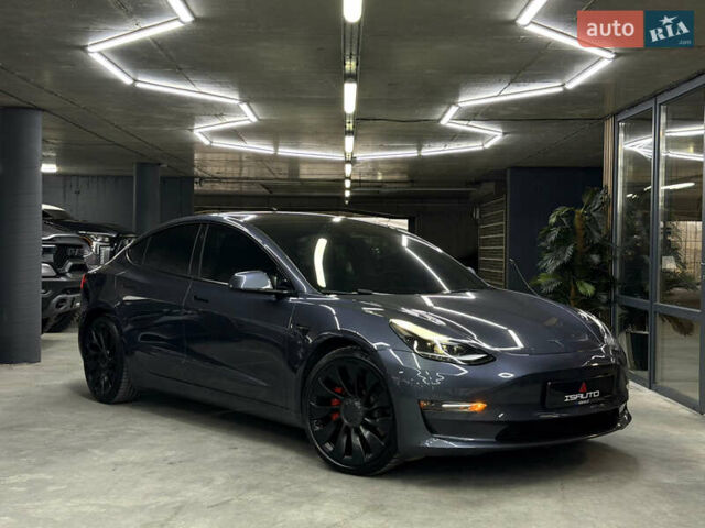 Серый Тесла Модель 3, объемом двигателя 0 л и пробегом 54 тыс. км за 24900 $, фото 1 на Automoto.ua