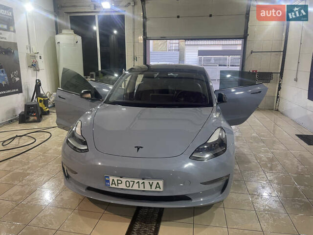 Сірий Тесла Модель 3, об'ємом двигуна 0 л та пробігом 62 тис. км за 19300 $, фото 3 на Automoto.ua