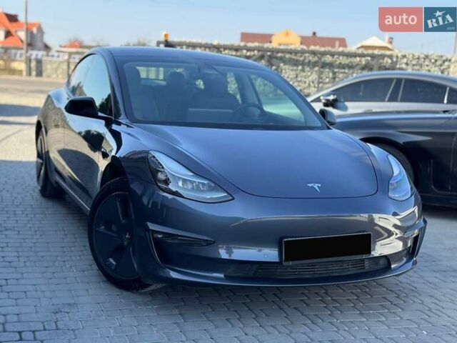 Серый Тесла Модель 3, объемом двигателя 0 л и пробегом 38 тыс. км за 20999 $, фото 7 на Automoto.ua