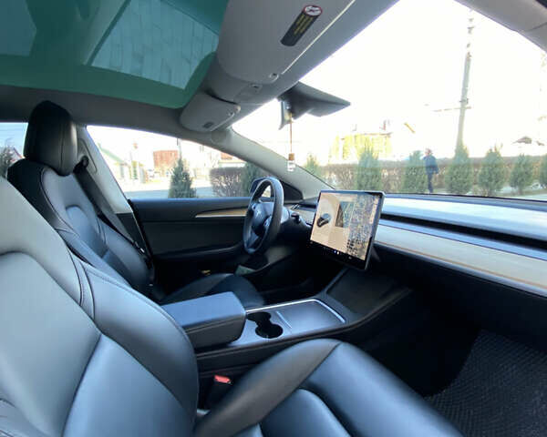 Серый Тесла Модель 3, объемом двигателя 0 л и пробегом 73 тыс. км за 24000 $, фото 8 на Automoto.ua
