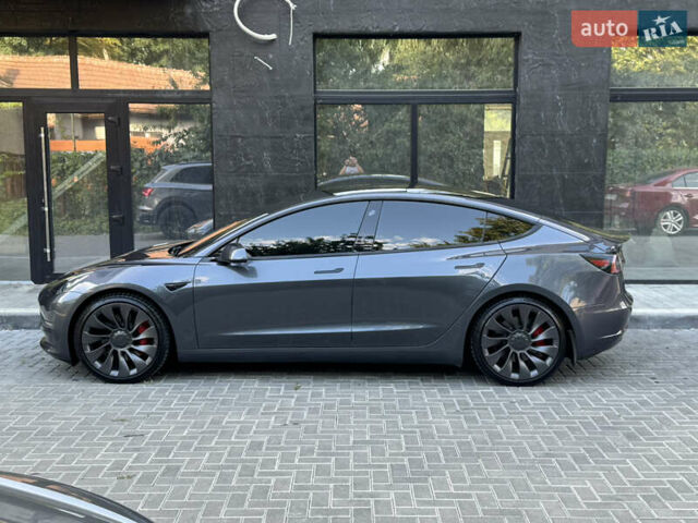 Сірий Тесла Модель 3, об'ємом двигуна 0 л та пробігом 70 тис. км за 23500 $, фото 6 на Automoto.ua
