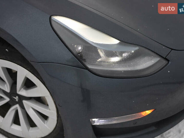 Сірий Тесла Модель 3, об'ємом двигуна 0 л та пробігом 98 тис. км за 23500 $, фото 48 на Automoto.ua