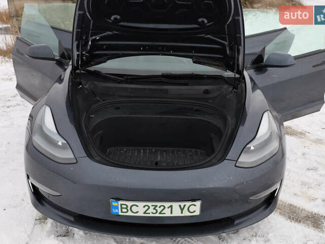 Сірий Тесла Модель 3, об'ємом двигуна 0 л та пробігом 98 тис. км за 23500 $, фото 93 на Automoto.ua