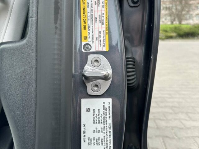 Сірий Тесла Модель 3, об'ємом двигуна 0 л та пробігом 46 тис. км за 33500 $, фото 4 на Automoto.ua