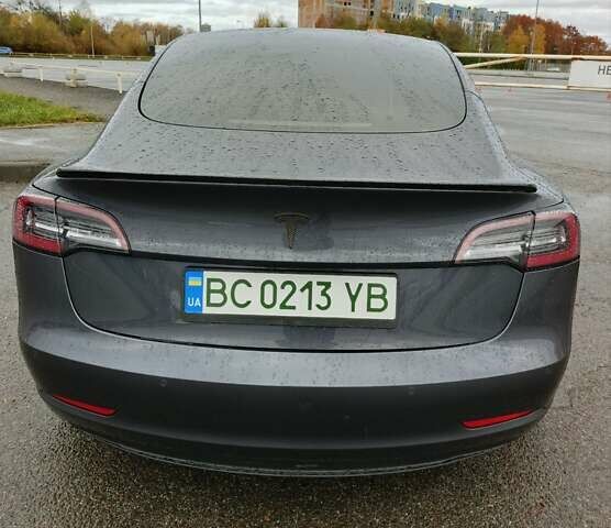 Серый Тесла Модель 3, объемом двигателя 0 л и пробегом 46 тыс. км за 18200 $, фото 3 на Automoto.ua