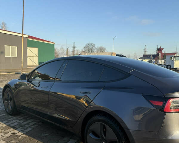 Серый Тесла Модель 3, объемом двигателя 0 л и пробегом 50 тыс. км за 24500 $, фото 23 на Automoto.ua