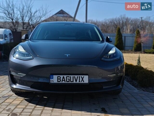 Сірий Тесла Модель 3, об'ємом двигуна 0 л та пробігом 111 тис. км за 18200 $, фото 12 на Automoto.ua