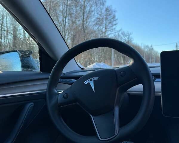 Серый Тесла Модель 3, объемом двигателя 0 л и пробегом 51 тыс. км за 24700 $, фото 16 на Automoto.ua