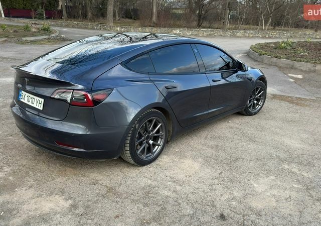 Серый Тесла Модель 3, объемом двигателя 0 л и пробегом 167 тыс. км за 16700 $, фото 6 на Automoto.ua