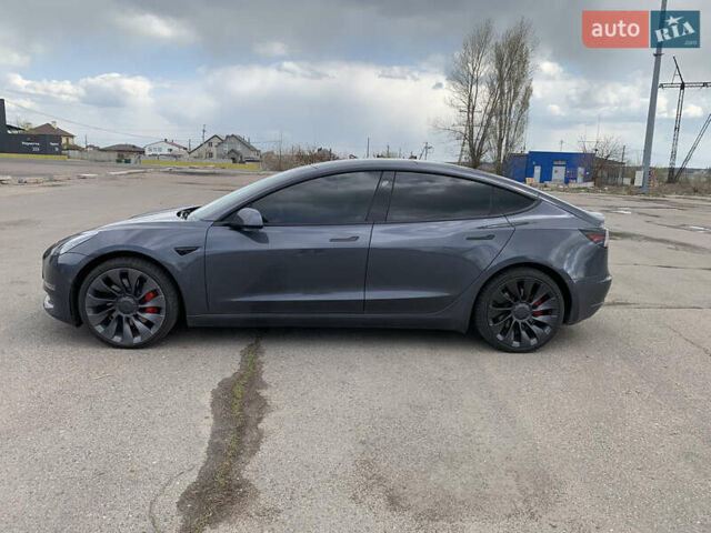 Серый Тесла Модель 3, объемом двигателя 0 л и пробегом 81 тыс. км за 24500 $, фото 1 на Automoto.ua
